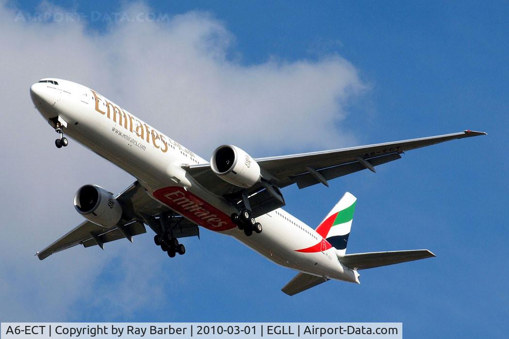 A6-ECT, 2009 Boeing 777-31H/ER C/N 35591, Boeing 777-31HER [35591] (Emirates Airlines) Home~G 01/03/2010. On approach 27R.