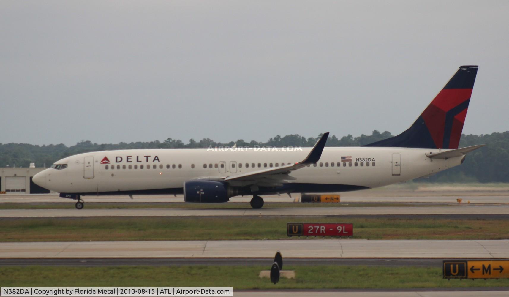 N382DA, 1999 Boeing 737-832 C/N 30345, Delta 737-800