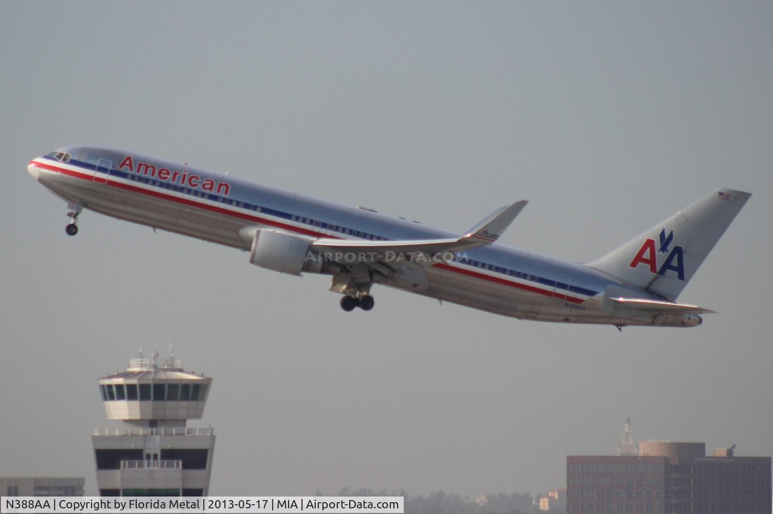 N388AA, 1994 Boeing 767-323 C/N 27448, American 767-300
