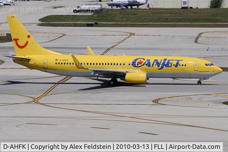 D-AHFK, 1999 Boeing 737-8K5 C/N 27991, Ft.Lauderdale