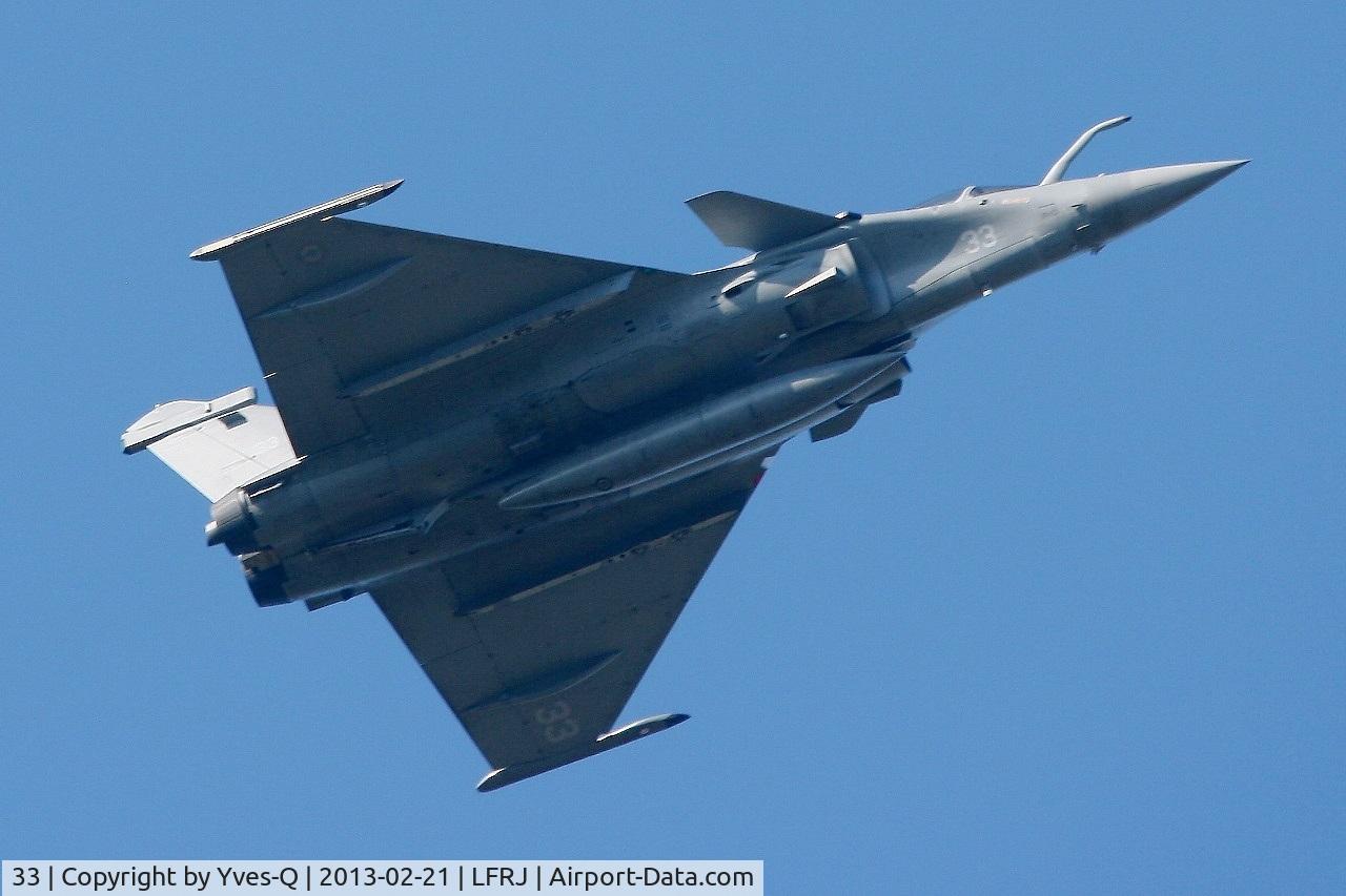 33, Dassault Rafale M C/N 33, French Naval Aviation Dassault Rafale M, Take off rwy 08, Landivisiau Naval Air Base (LFRJ)