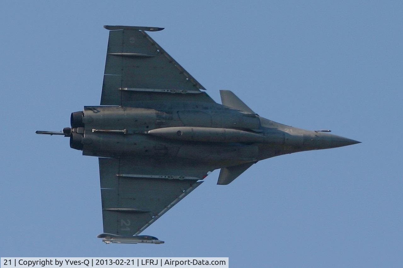 21, Dassault Rafale M C/N 21, French Naval Aviation Dassault Rafale M, Pattern turn landing rwy 08, Landivisiau Naval Air Base (LFRJ)