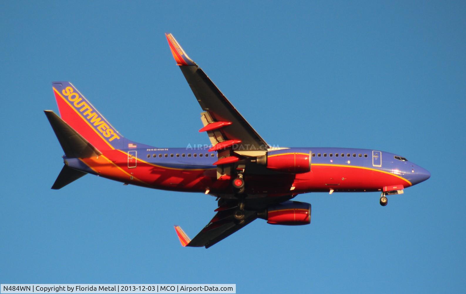 N484WN, 2004 Boeing 737-7H4 C/N 33841, Southwest 737-700