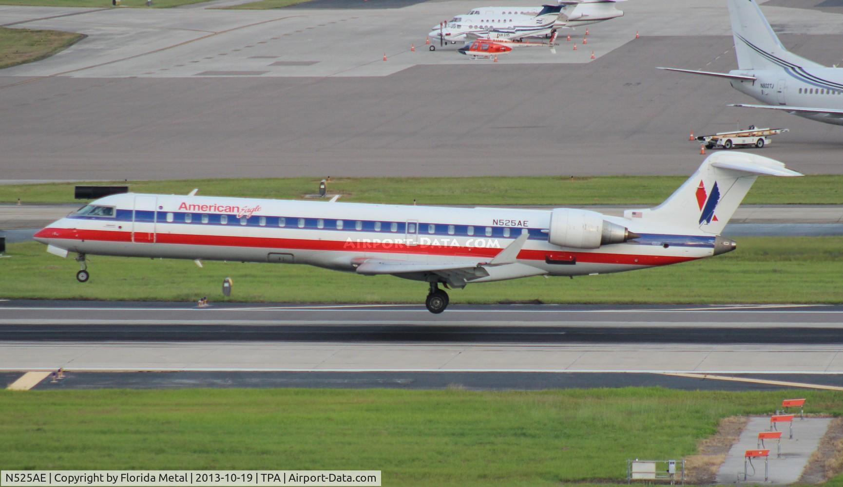 N525AE, Bombardier CRJ-701ER (CL-600-2C10) Regional Jet C/N 10302, American Eagle CRJ-700