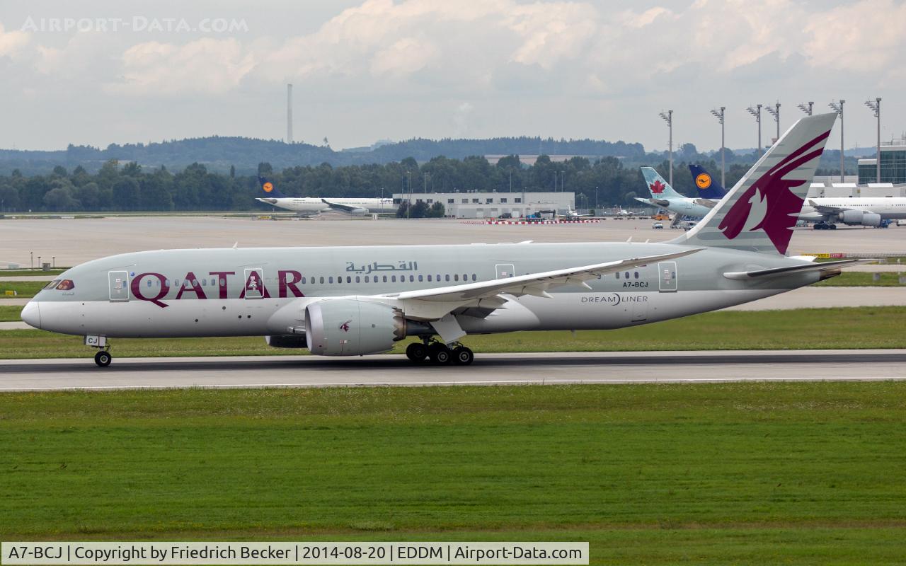 A7-BCJ, 2014 Boeing 787-8 Dreamliner C/N 38328, departure from München