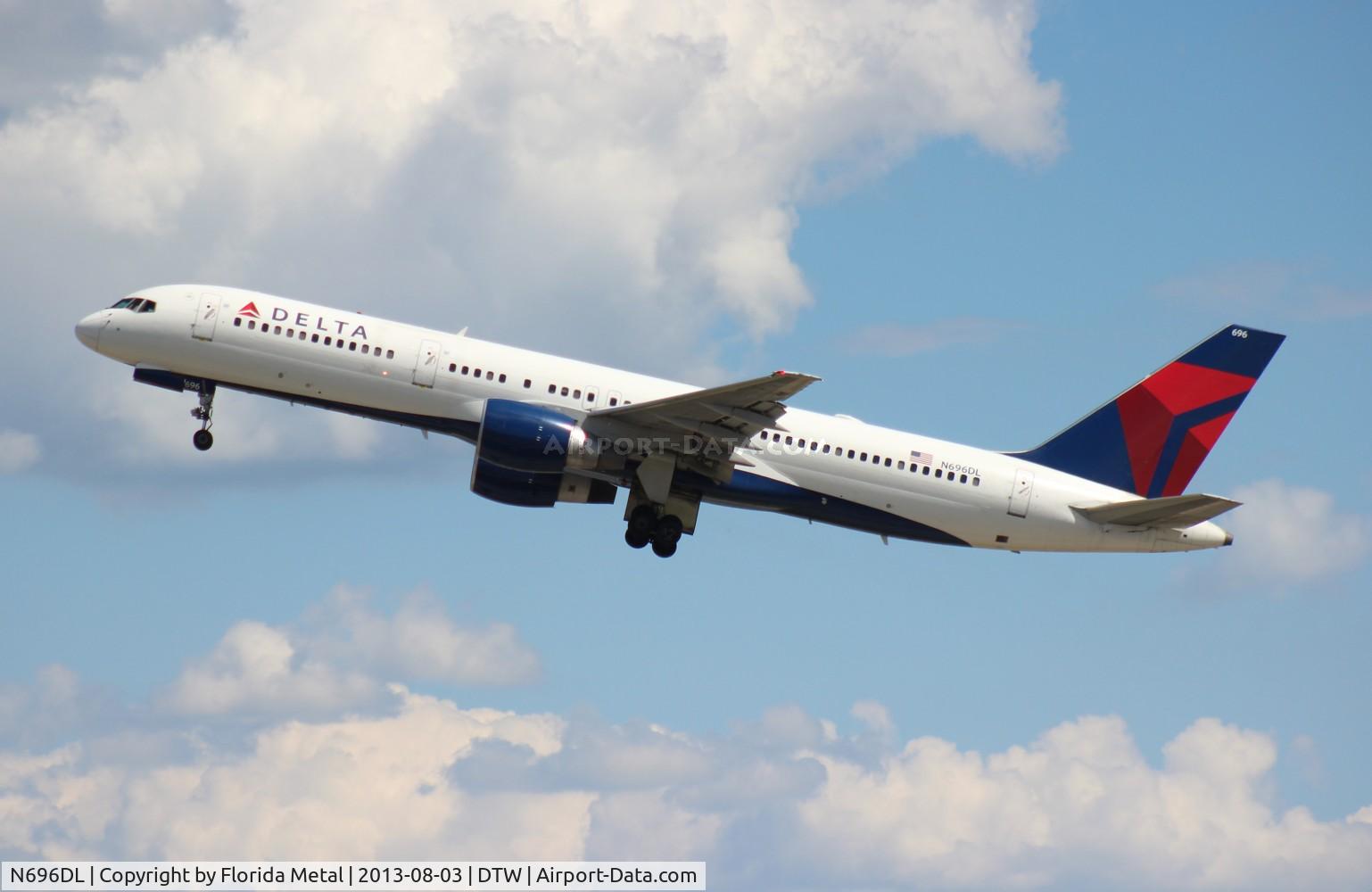 N696DL, 1999 Boeing 757-232 C/N 29728, Delta 757-200
