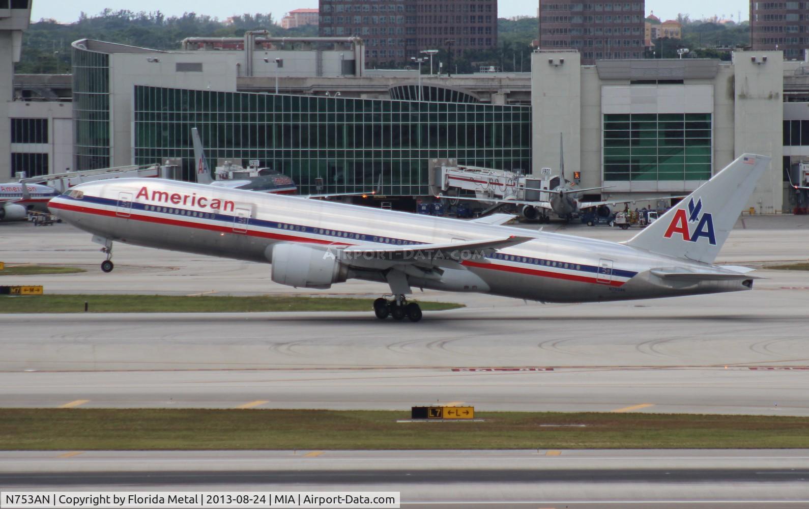 N753AN, 2001 Boeing 777-223 C/N 30261, American 777-200