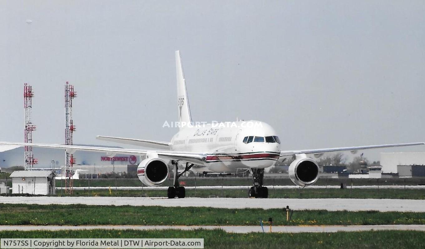N757SS, 1983 Boeing 757-236 C/N 22176, Dallas Stars 757-200