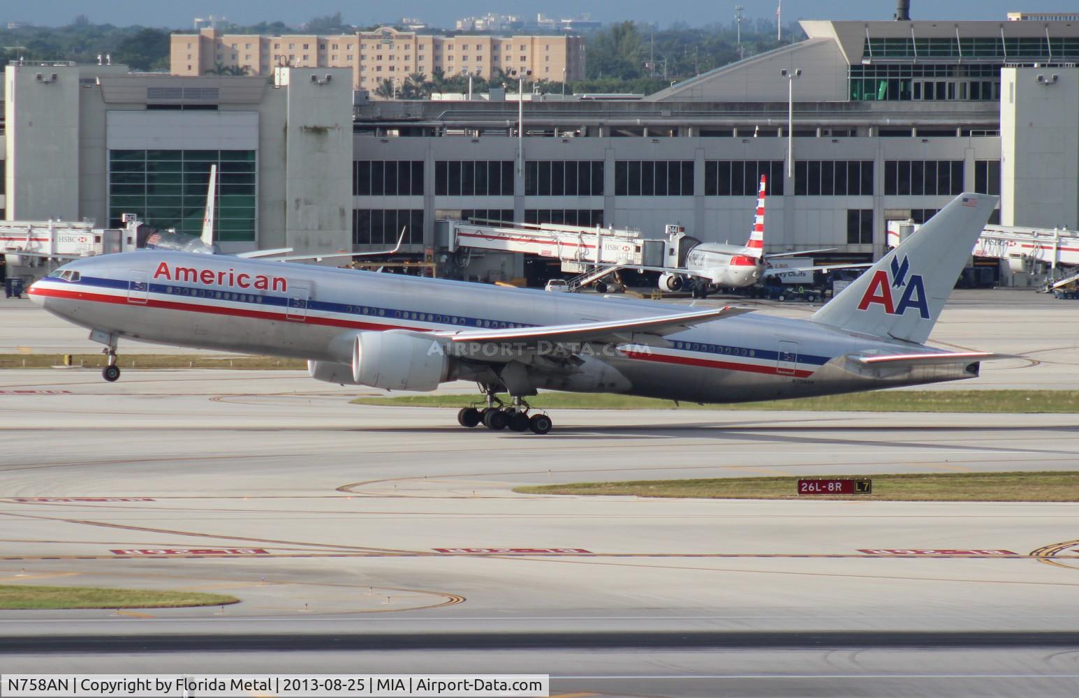 N758AN, 2001 Boeing 777-223 C/N 32637, American 777-200