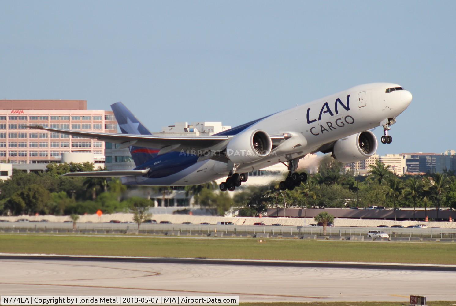 N774LA, 2009 Boeing 777-F6N C/N 37710, LAN Cargo 777-200