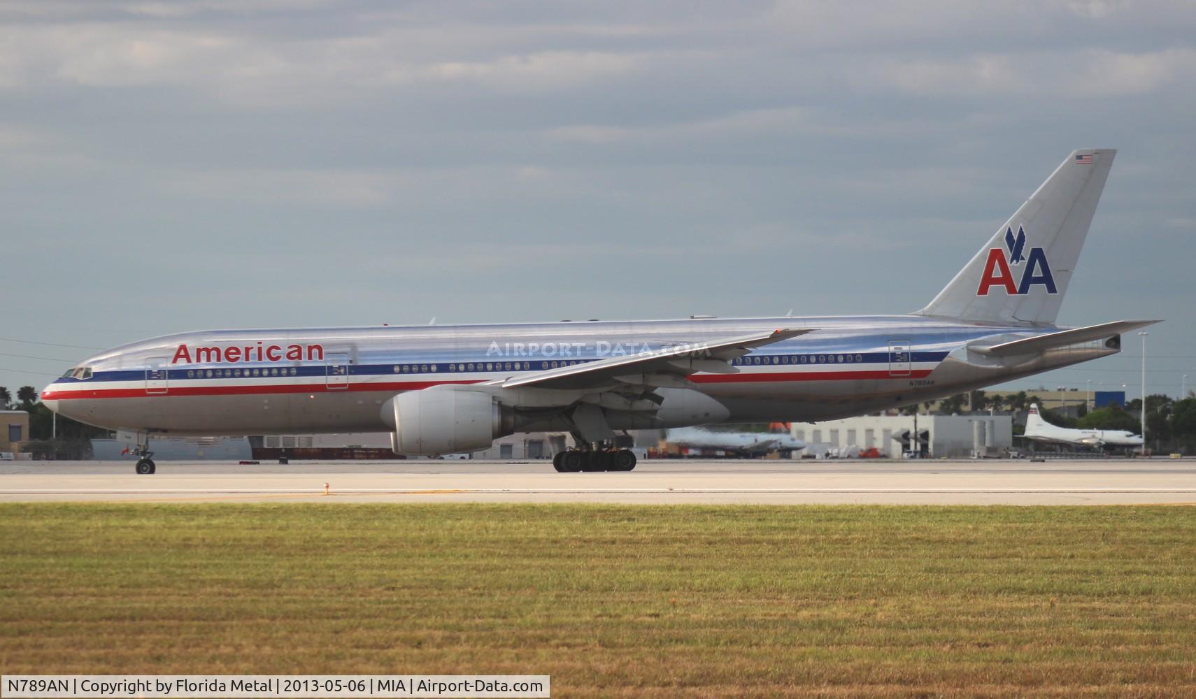 N789AN, 2000 Boeing 777-223 C/N 30252, American 777-200