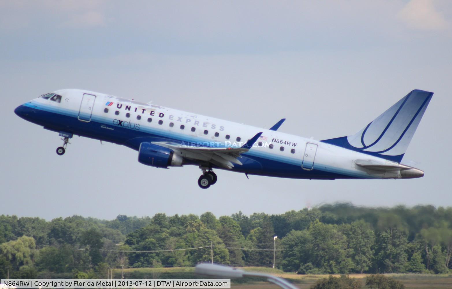 N864RW, 2006 Embraer 170SE (ERJ-170-100SE) C/N 17000117, United Express E170