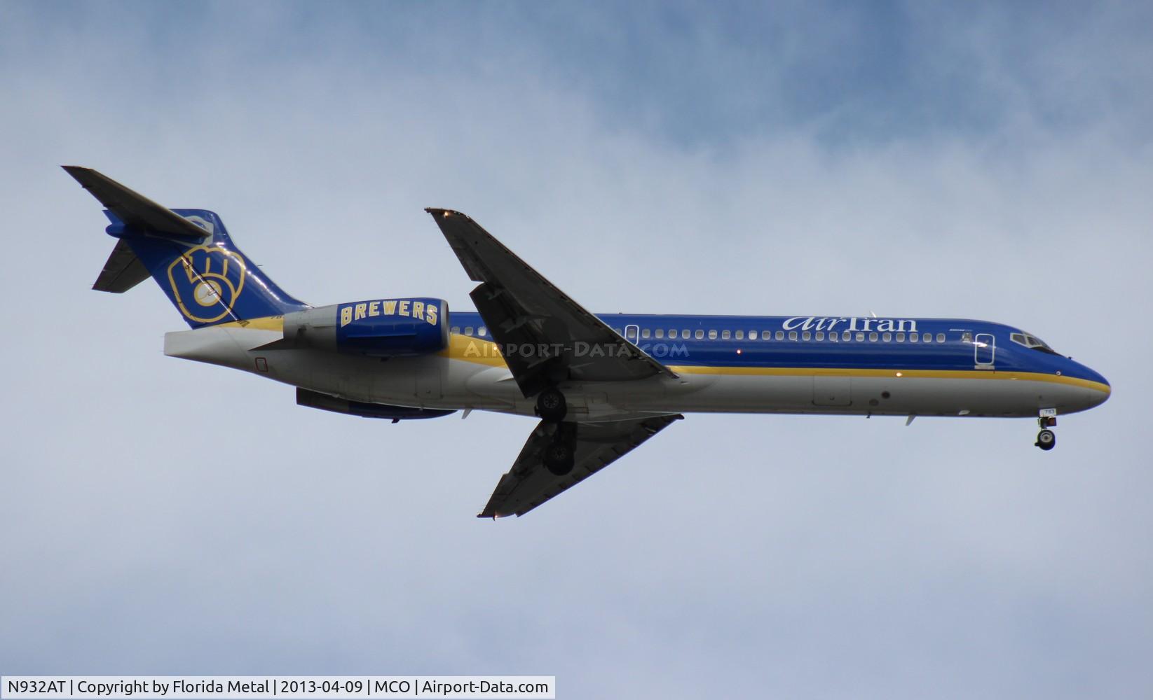 N932AT, 2000 Boeing 717-200 C/N 55073, Air Tran 717 Milwaukee Brewers