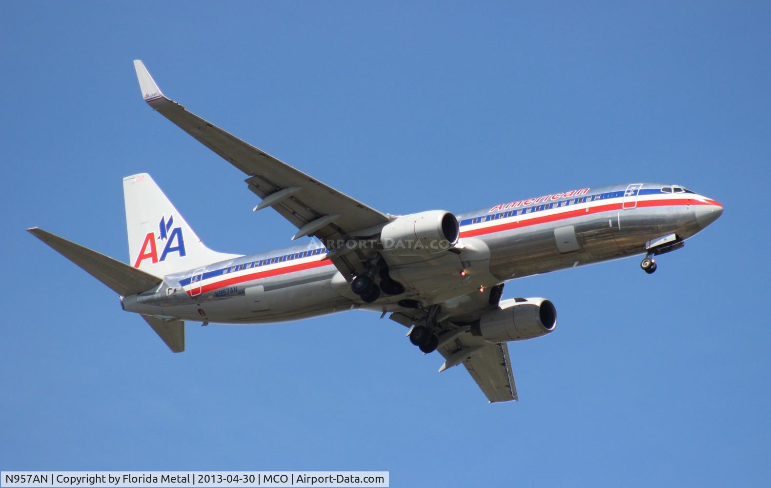 N957AN, 2001 Boeing 737-823 C/N 29541, American 737-800