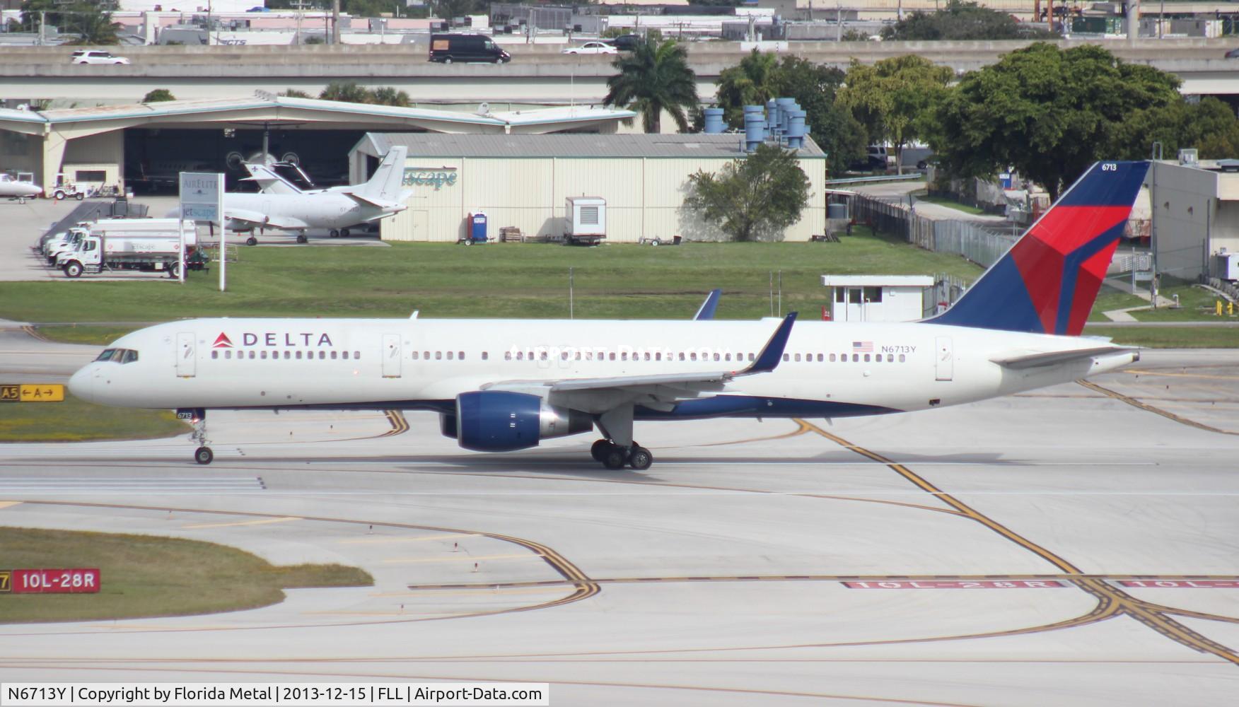 N6713Y, 2000 Boeing 757-232 C/N 30777, Delta 757-200