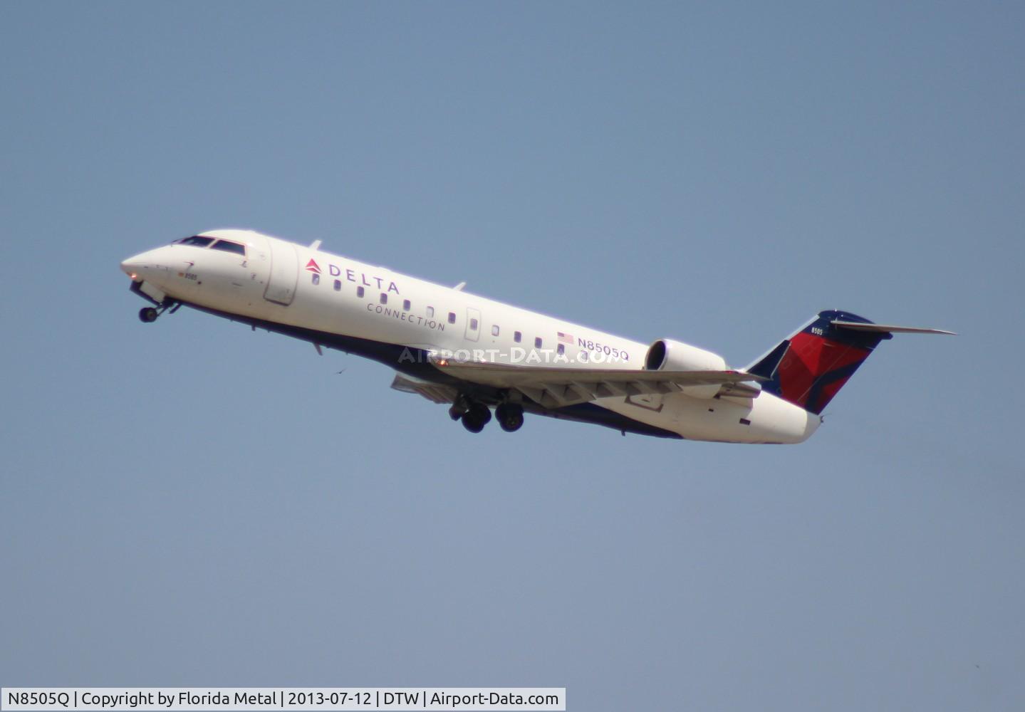 N8505Q, 2001 Bombardier CRJ-200LR (CL-600-2B19) C/N 7505, Delta Connection CRJ-200