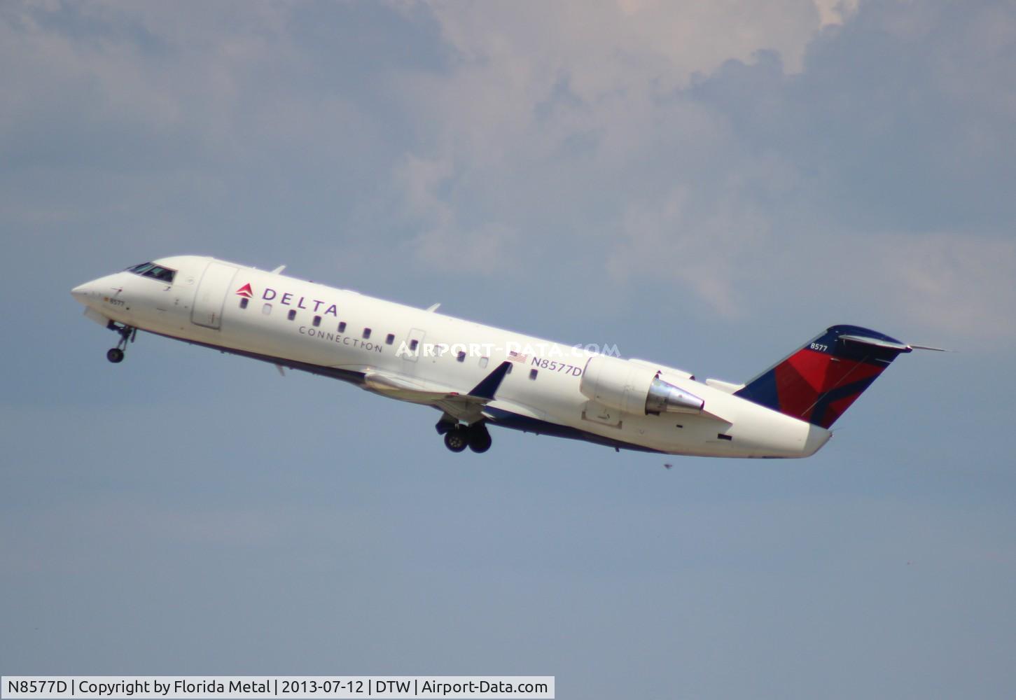 N8577D, 2001 Bombardier CRJ-200LR (CL-600-2B19) C/N 7577, Delta Connection CRJ-200