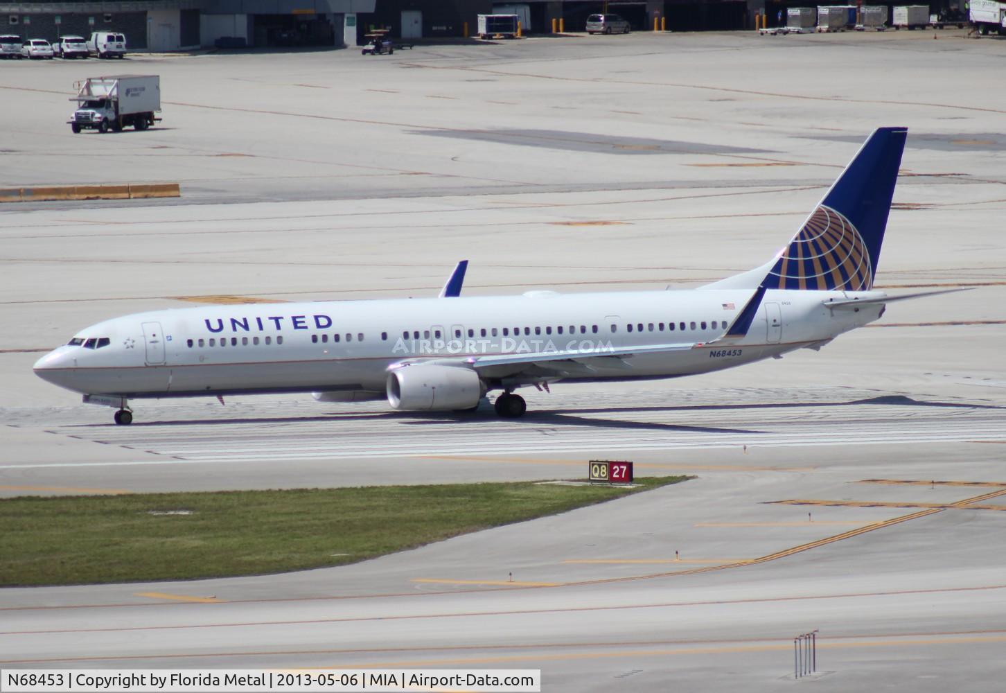 N68453, 2012 Boeing 737-924/ER C/N 41742, United 737-900