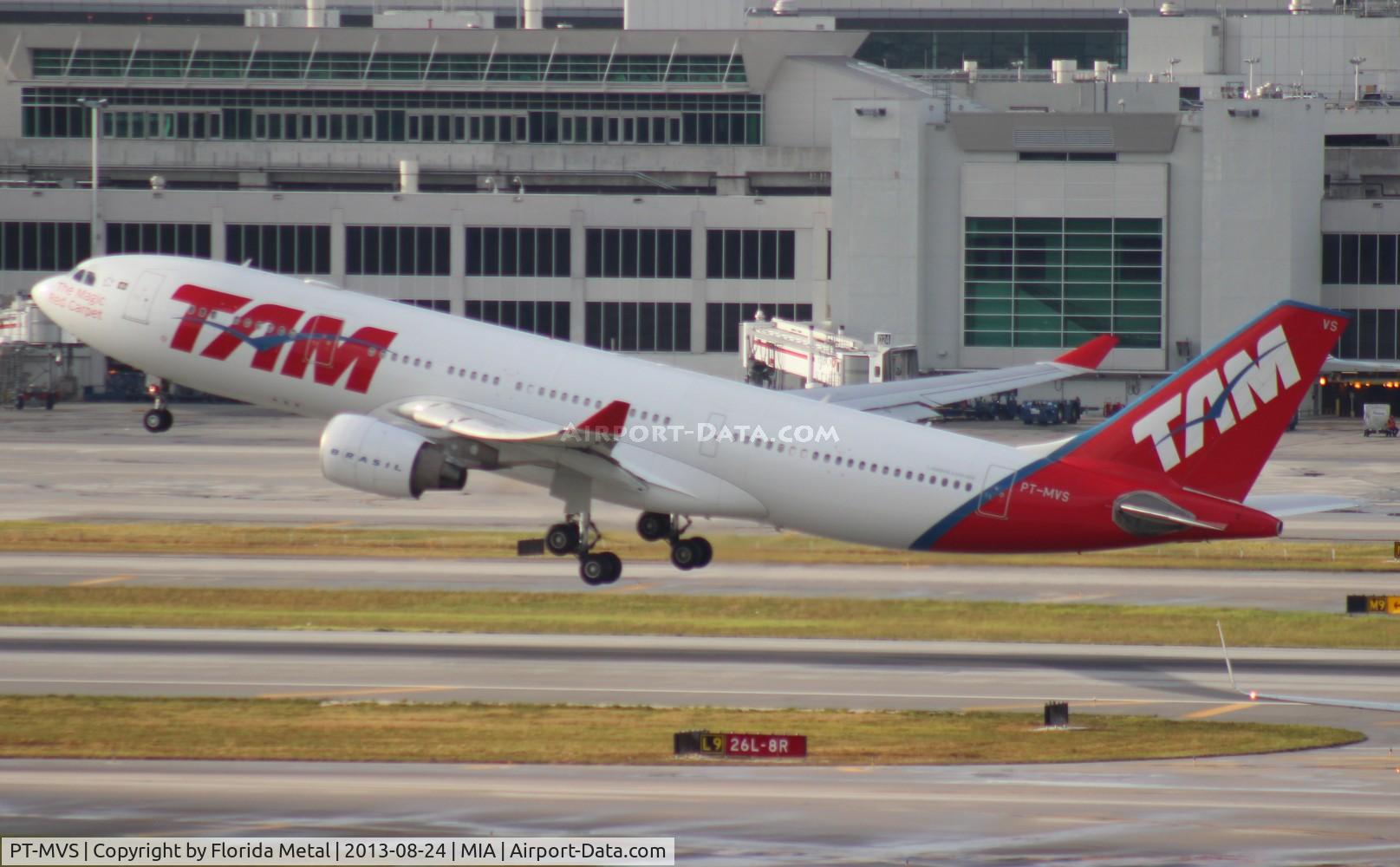 PT-MVS, 2010 Airbus A330-223 C/N 1112, TAM A330-200