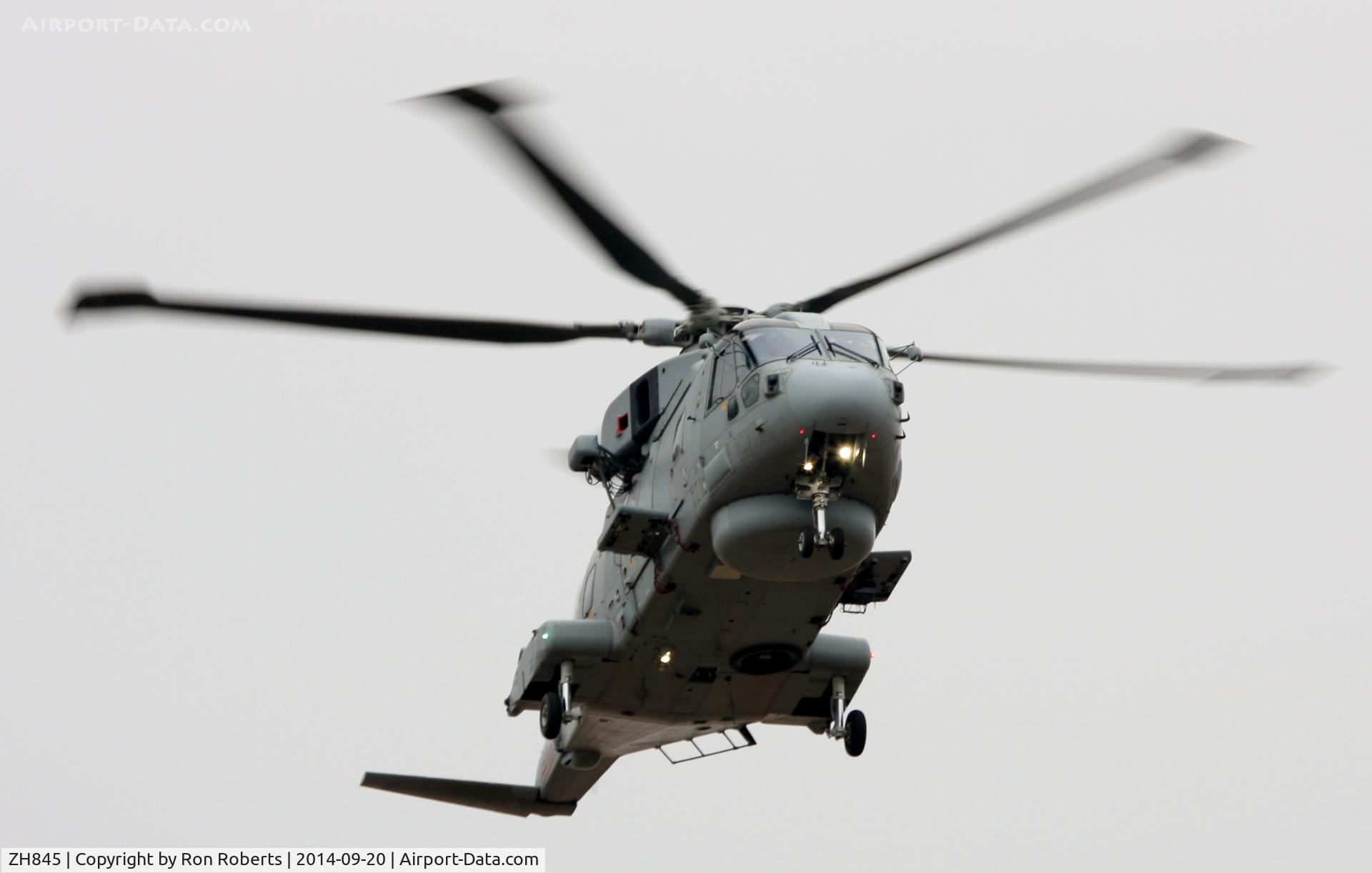 ZH845, 2000 AgustaWestland EH-101 Merlin HM.2 C/N 50105/RN25, Southport Airshow