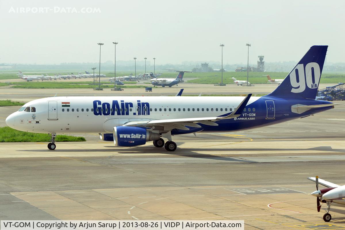 VT-GOM, 2003 Airbus A320-214 C/N 5552, Taxiing out of IGIA T-1.