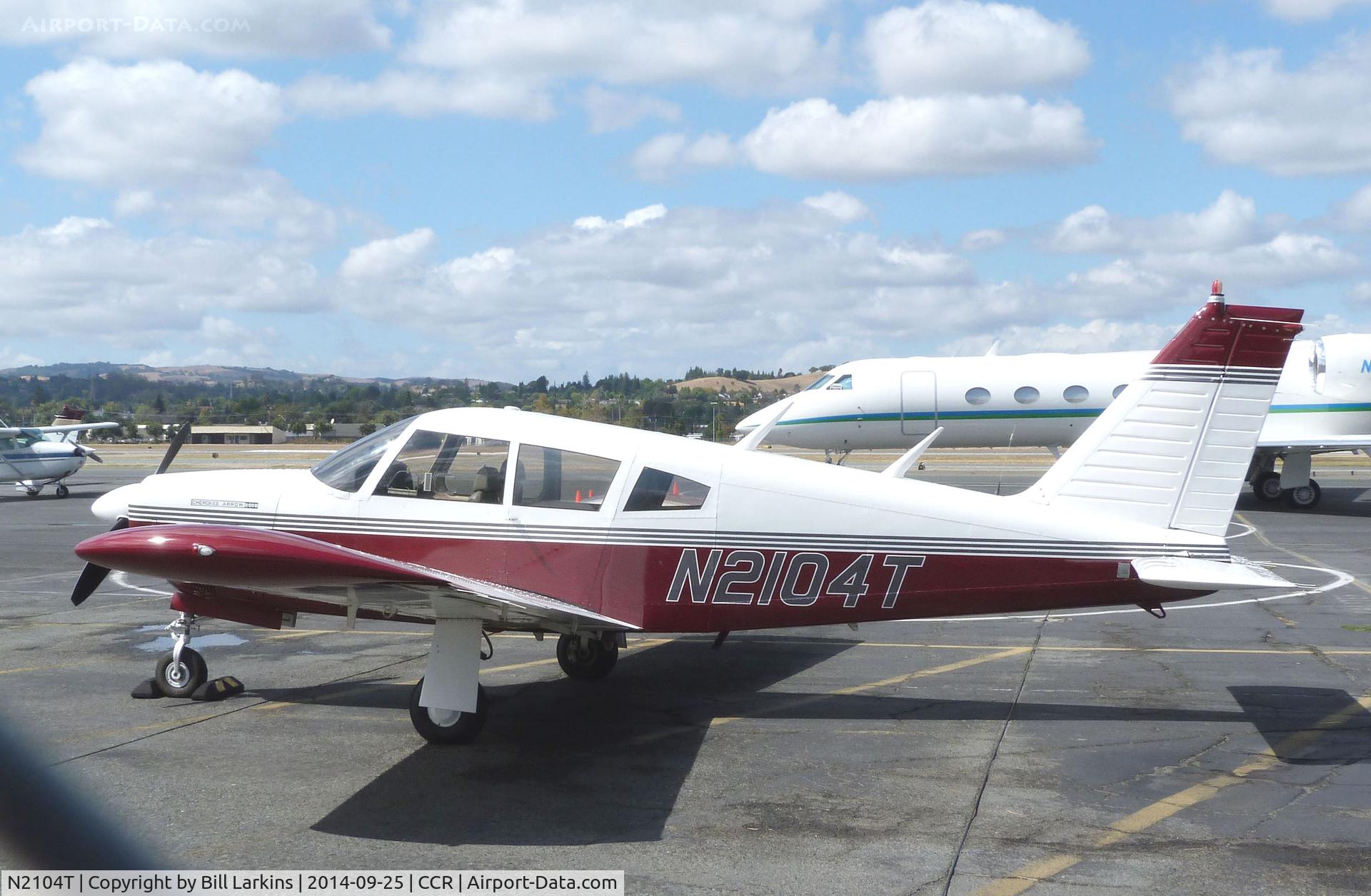 N2104T, 1971 Piper PA-28R-200 C/N 28R-7135048, Visitor