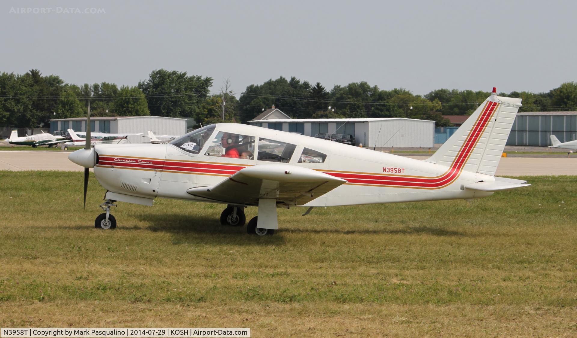 N3958T, 1967 Piper PA-28R-180 Cherokee Arrow C/N 28R-30303, Piper PA-28R-180