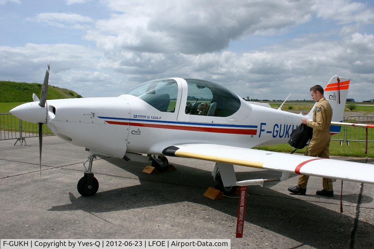 F-GUKH, Grob G-120A-F C/N 85042, Cassidian Aviation Training Services (CATS) Grob G120A-F, Static display, Evreux-Fauville Air Base 105 (LFOE) open day 2012