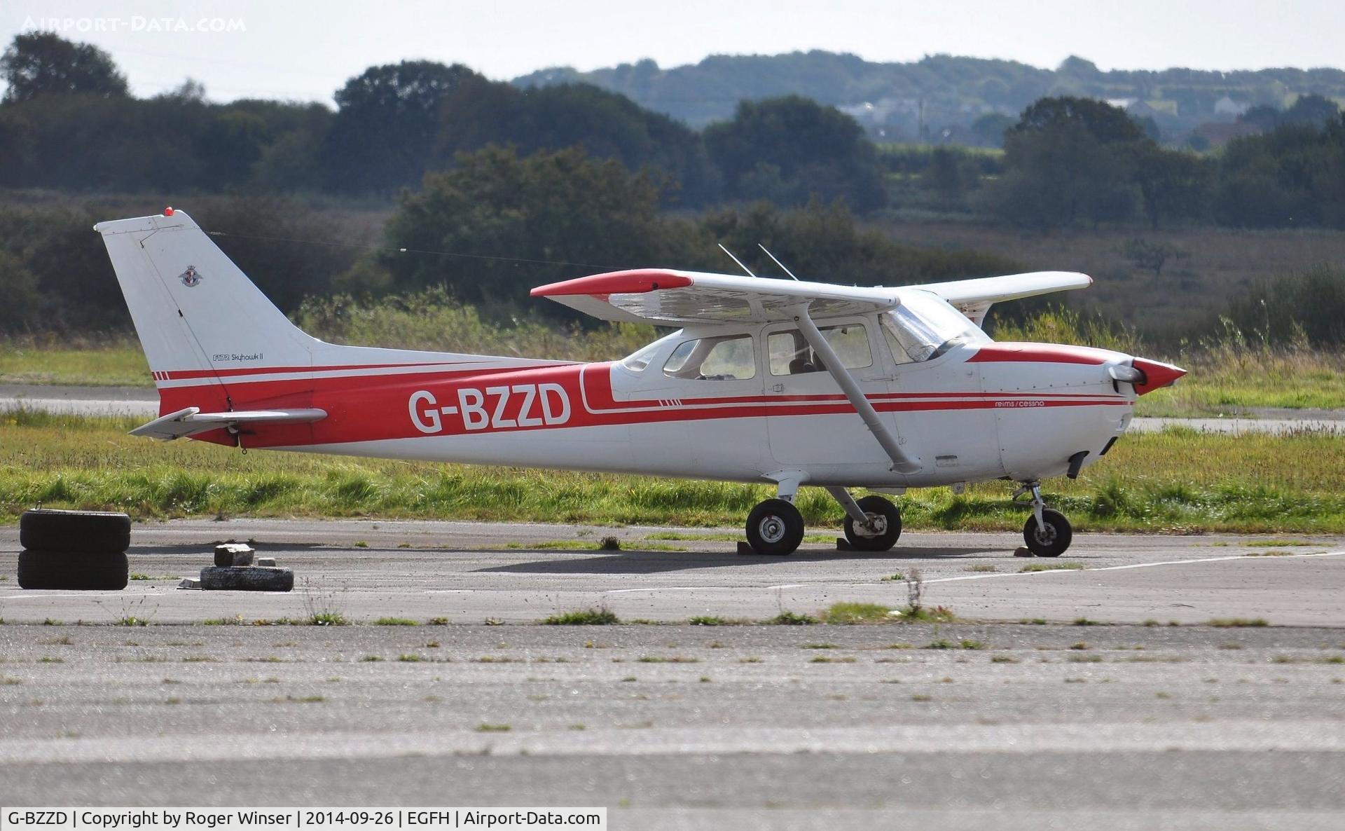 G-BZZD, 1976 Reims F172M Skyhawk Skyhawk C/N 1436, Visiting Reims/Cessna Skyhawk.