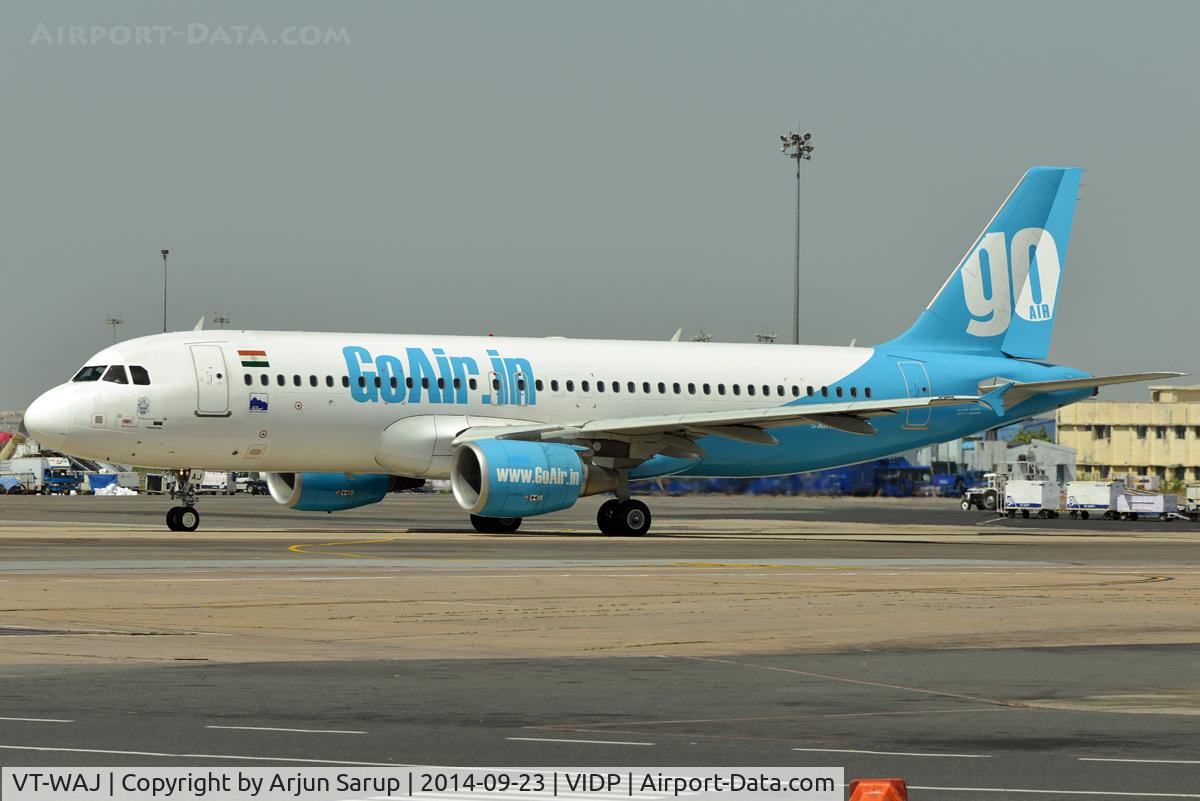 VT-WAJ, 2009 Airbus A320-214 C/N 3827, Taxiing out of IGIA T-1.