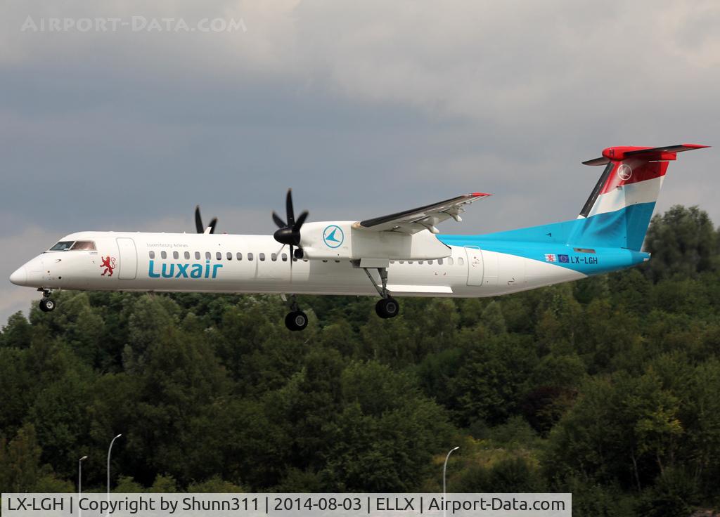 LX-LGH, 2012 Bombardier DHC-8-402Q Dash 8 Dash 8 C/N 4420, Landing rwy 24