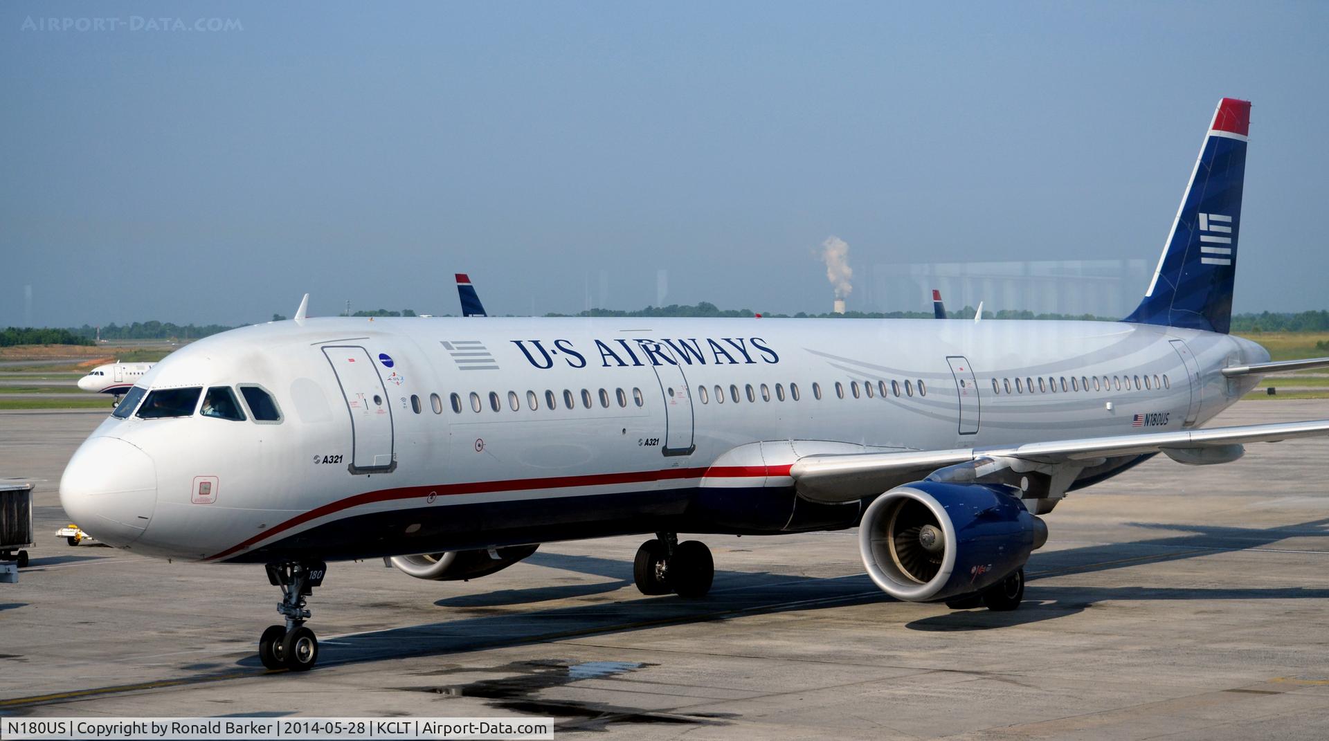 N180US, 2001 Airbus A321-211 C/N 1525, Taxi CLT