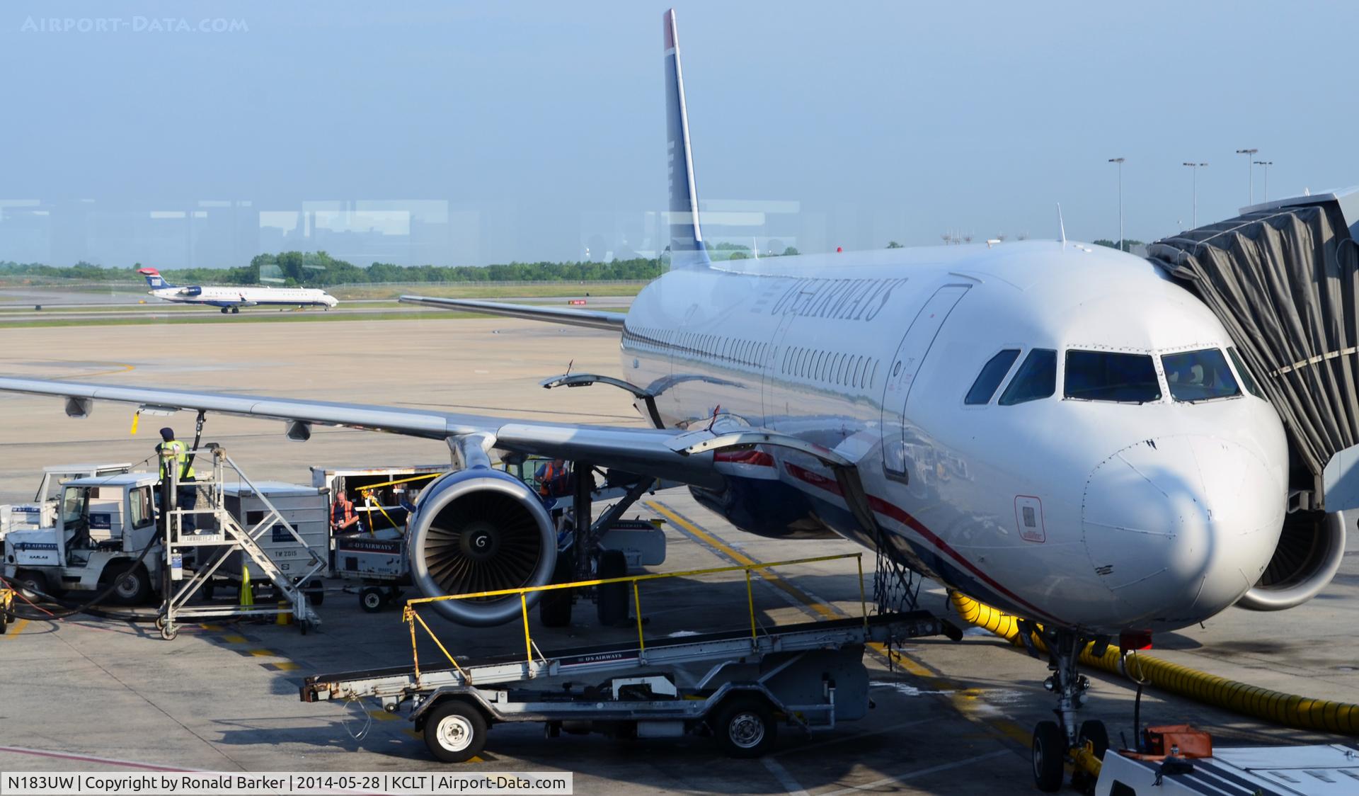 N183UW, 2001 Airbus A321-211 C/N 1539, At the gate CLT, NC