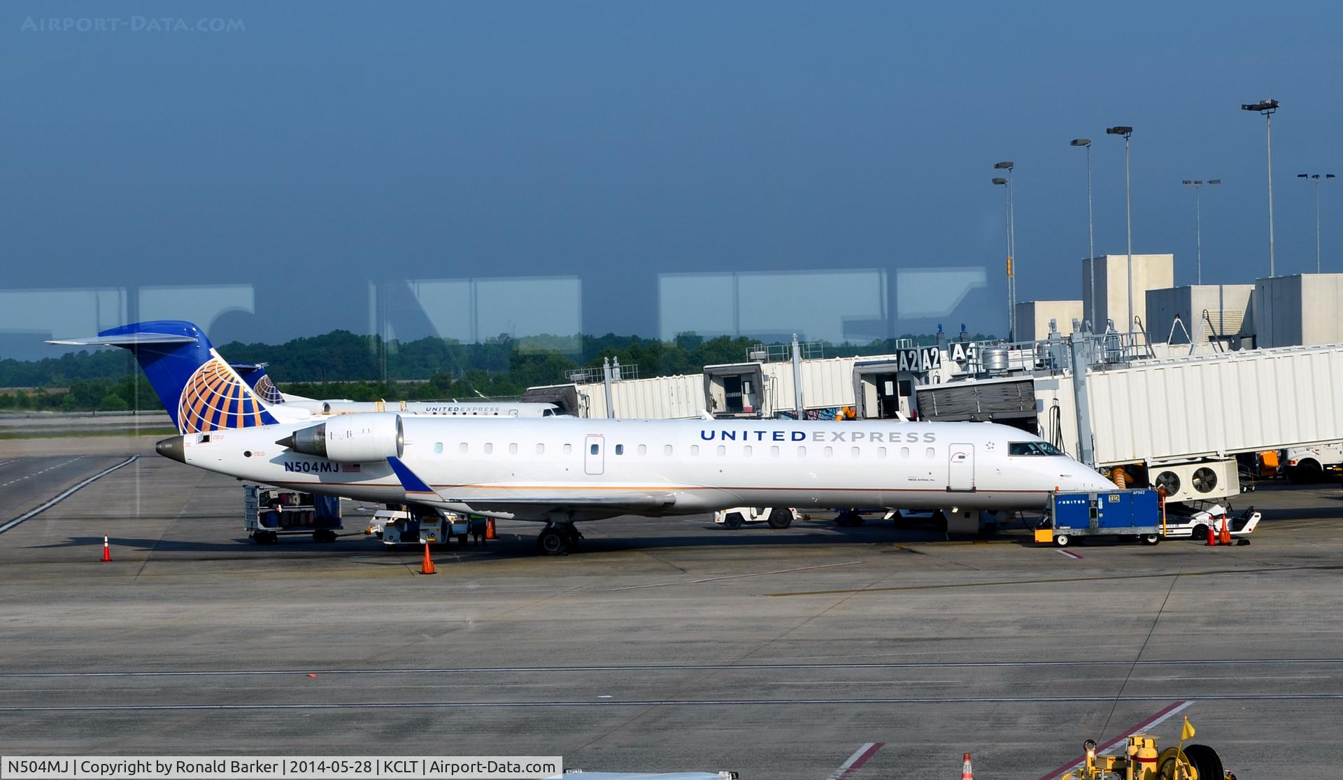 N504MJ, 2002 Bombardier CRJ-700 (CL-600-2C10) Regional Jet C/N 10066, Gate A2 CLT