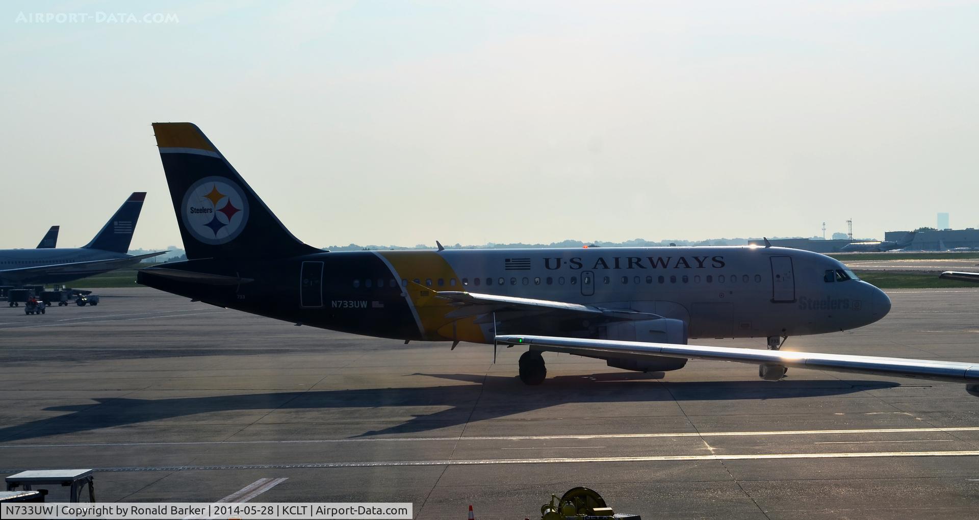 N733UW, 2000 Airbus A319-112 C/N 1205, Taxi CLT