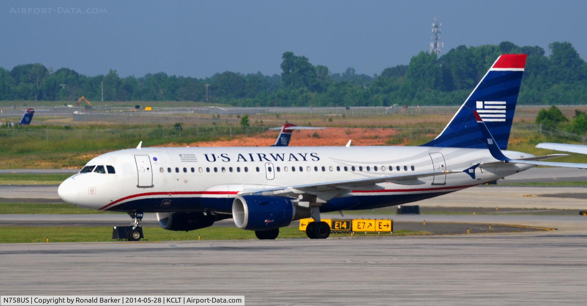 N758US, 2000 Airbus A319-112 C/N 1348, Taxi CLT