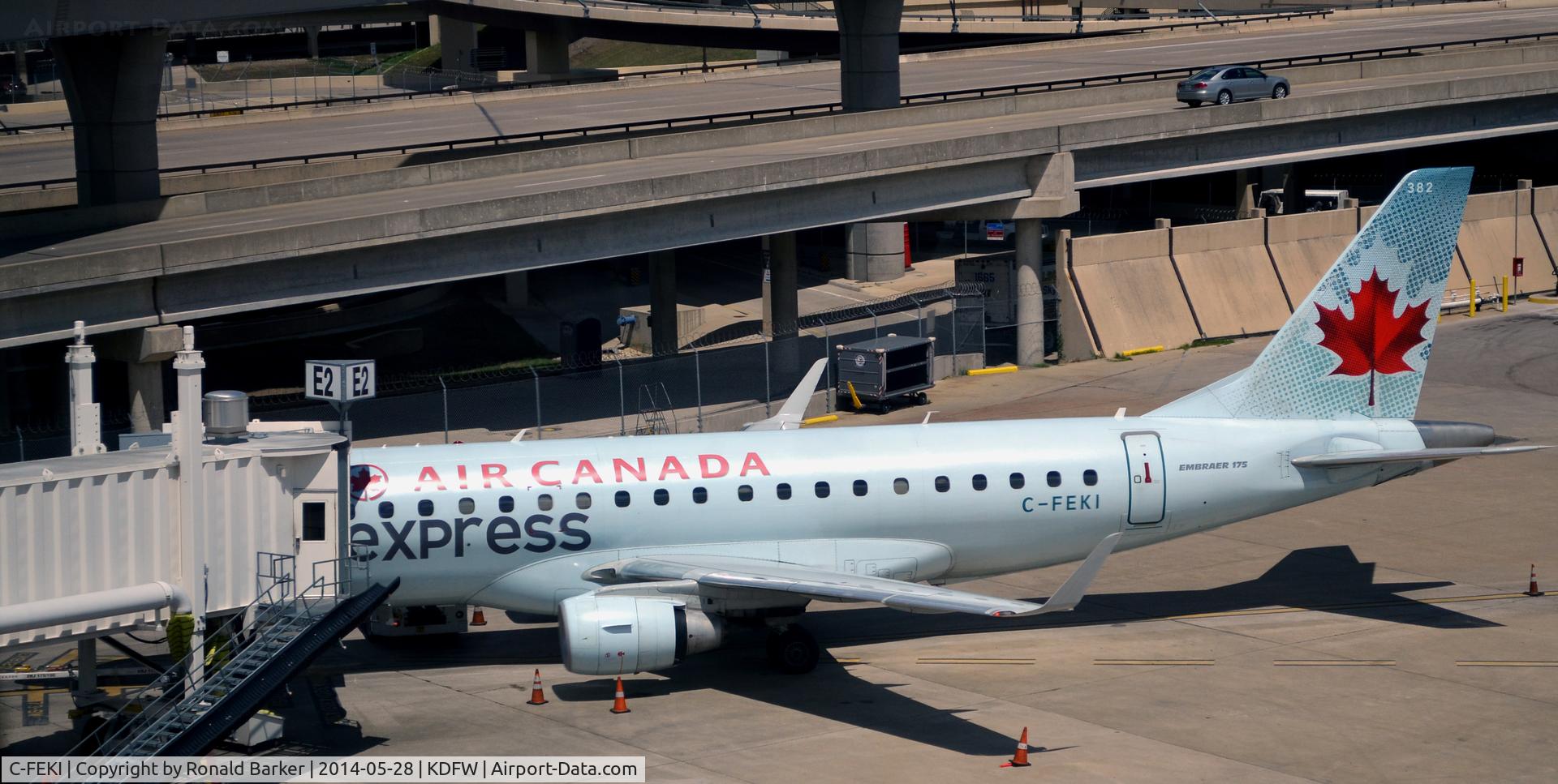 C-FEKI, 2005 Embraer 175SU (ERJ-170-200SU) C/N 17000103, Gate E2 DFW