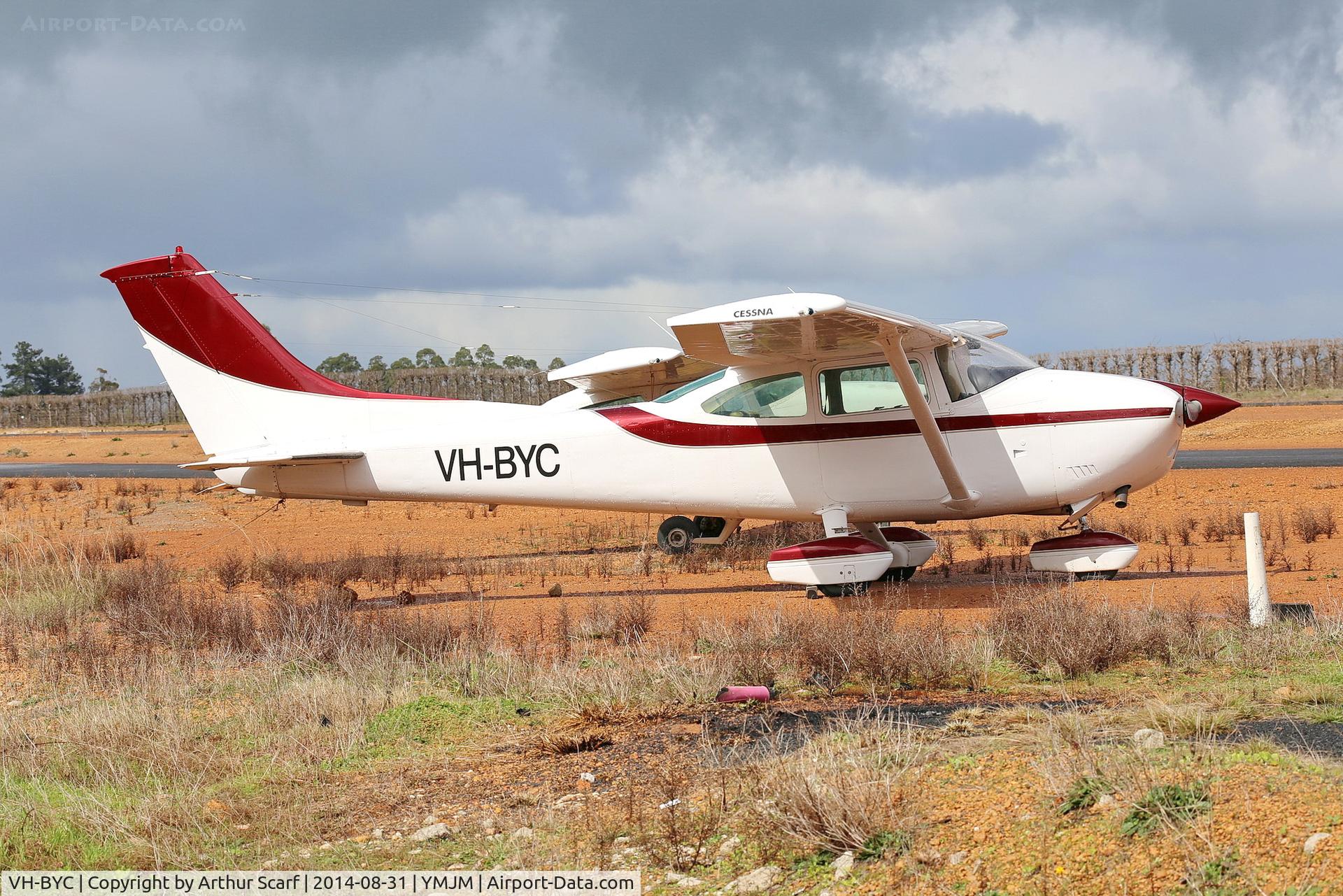 VH-BYC, 1977 Cessna 182Q Skylane C/N 18265412, Manjimup WA 31/08/2014