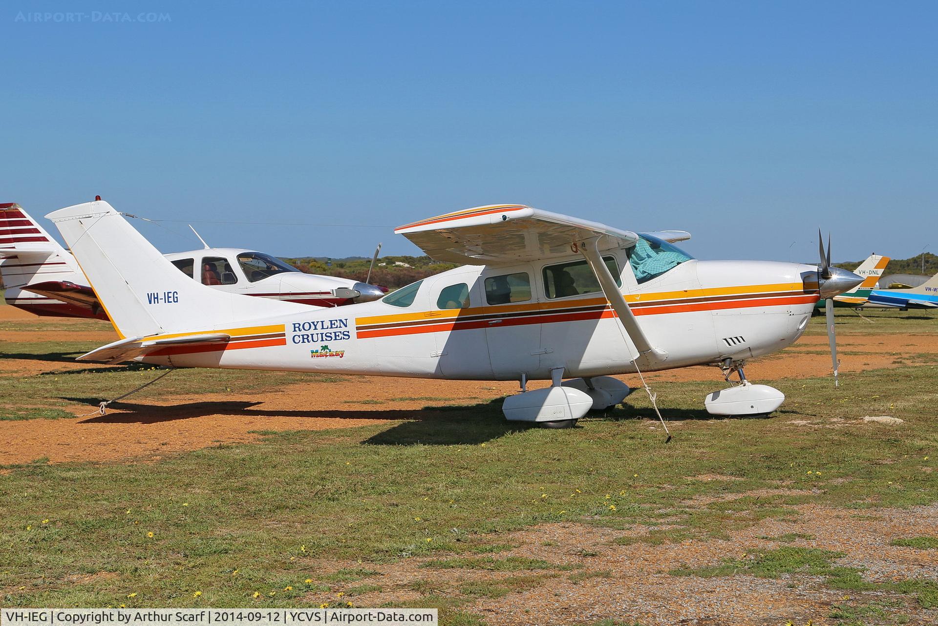 VH-IEG, 1976 Cessna U206F Stationair C/N U20603296, Cervantes Airport WA Cessna 182 Association of Australia fly in 2014