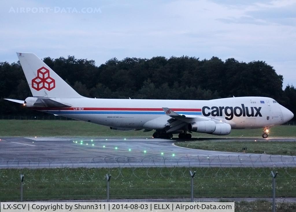 LX-SCV, 2001 Boeing 747-4R7F/SCD C/N 29733, Ready for take off rwy 24