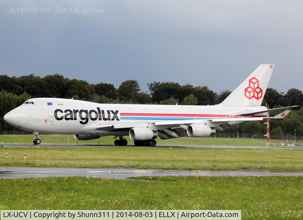 LX-UCV, 2004 Boeing 747-4R7F/SCD C/N 33827, Arriving rwy 24