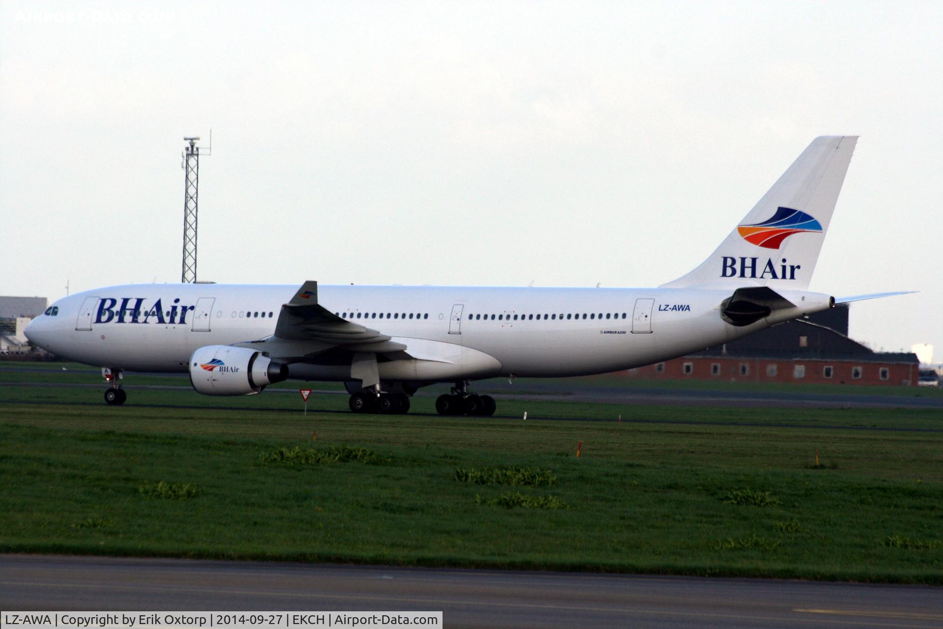 LZ-AWA, 1999 Airbus A330-223 C/N 255, LZ-AWA just arrived rw 22L