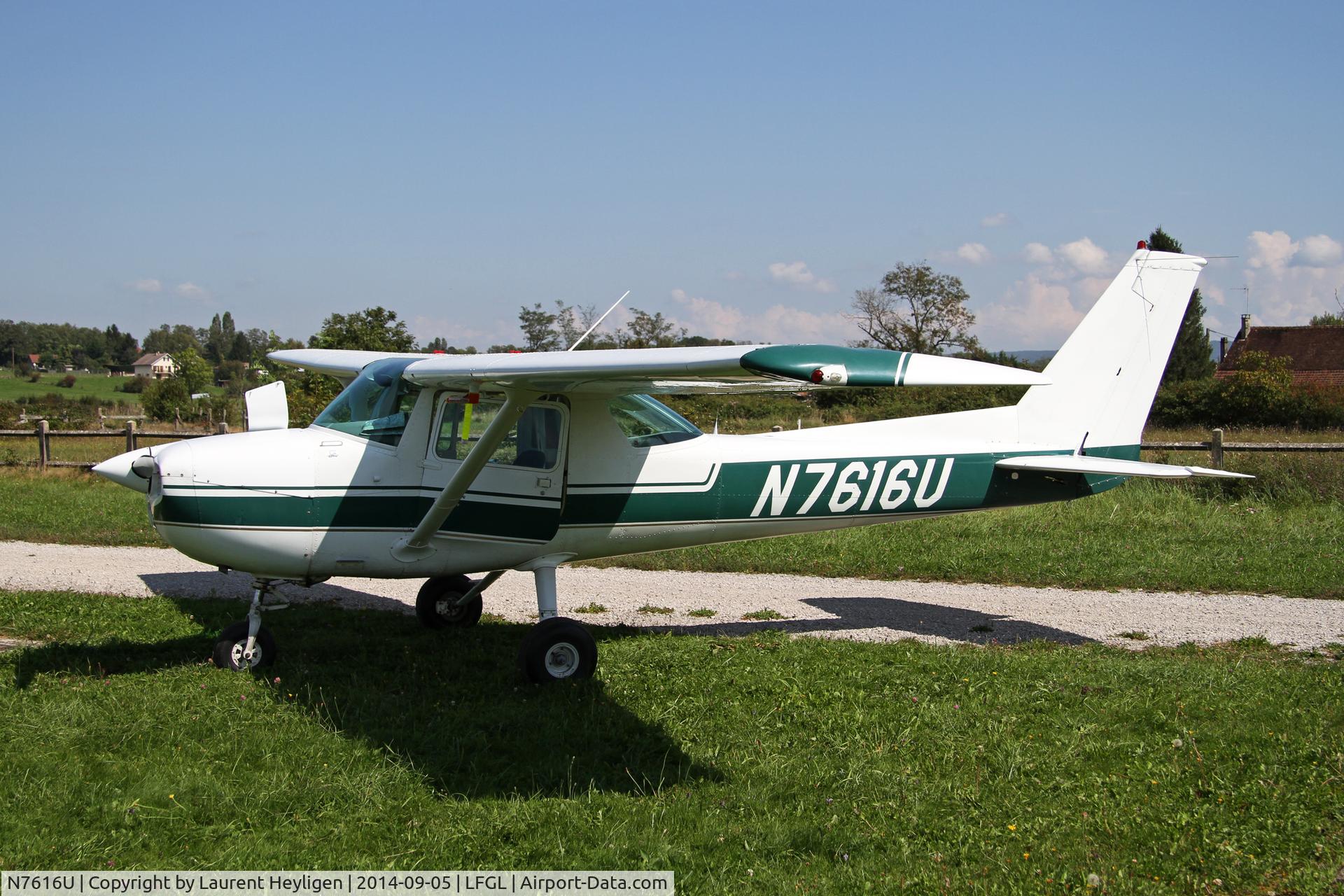 N7616U, 1975 Cessna 150M C/N 15077770, Active from the airfield Lons-Le Saunier in France.