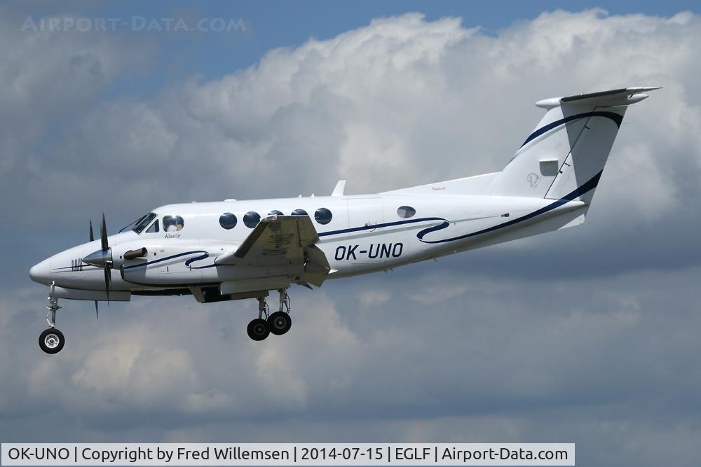 OK-UNO, 2005 Raytheon B200 King Air C/N BB-1905, 