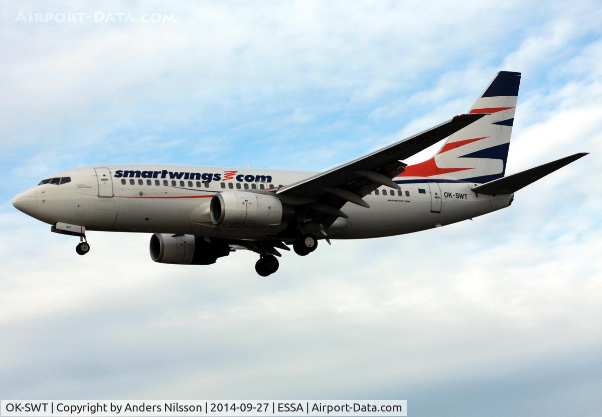 OK-SWT, 2003 Boeing 737-7Q8 C/N 29346, On final for runway 26.