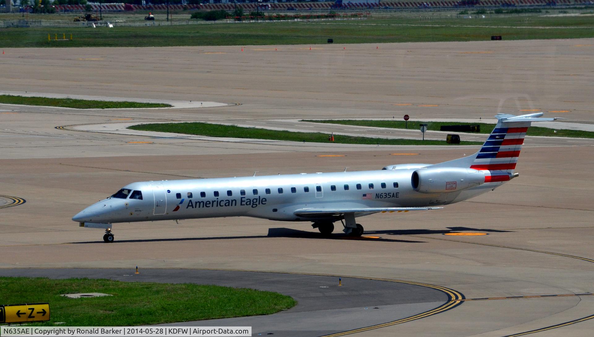 N635AE, 1999 Embraer ERJ-145LR (EMB-145LR) C/N 145158, Taxi DFW