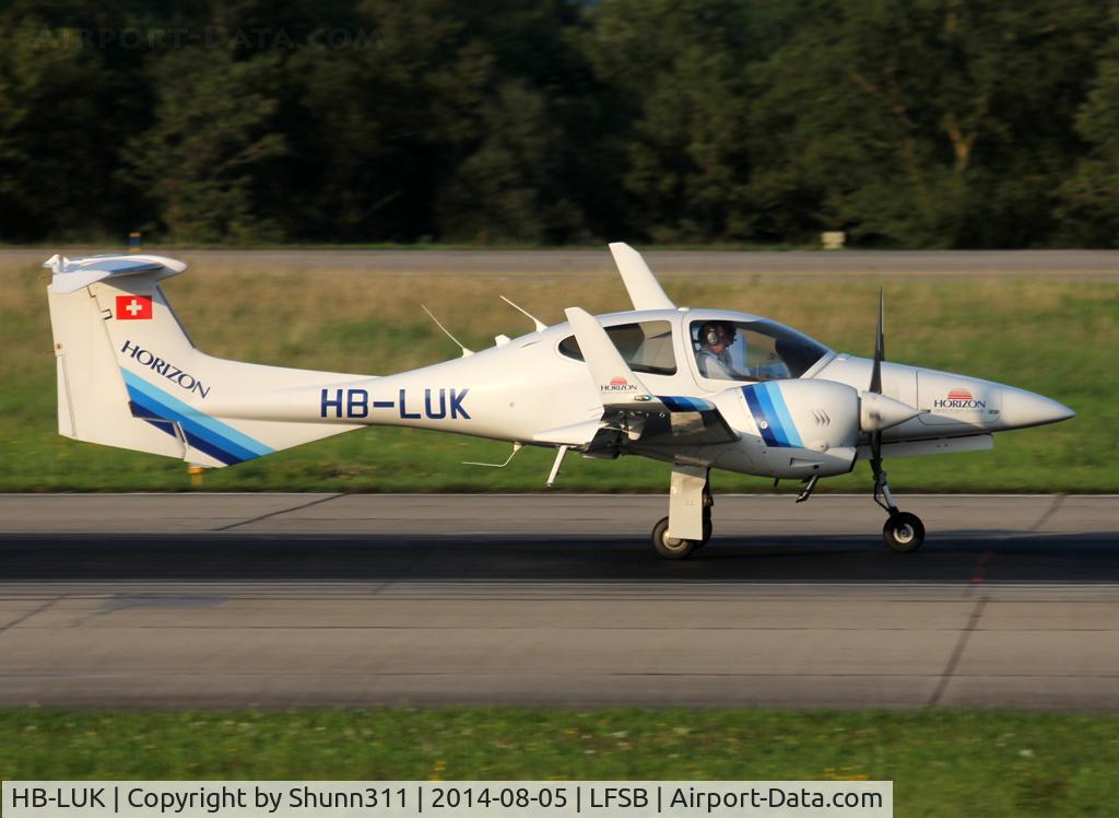 HB-LUK, 2008 Diamond DA-42 Twin Star C/N 42.337, Landing rwy 16