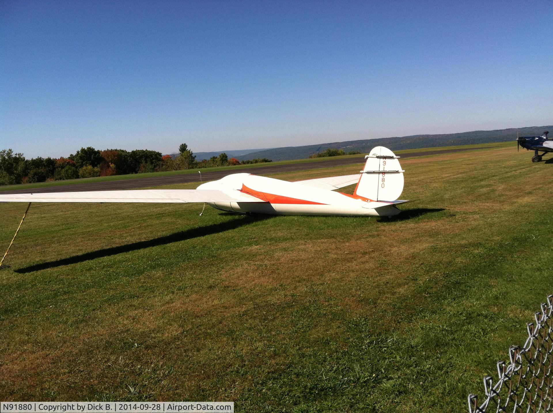 N91880, 1952 Schweizer SGS 1-23B C/N 17, 9/28/2014 Harris Hill NY
