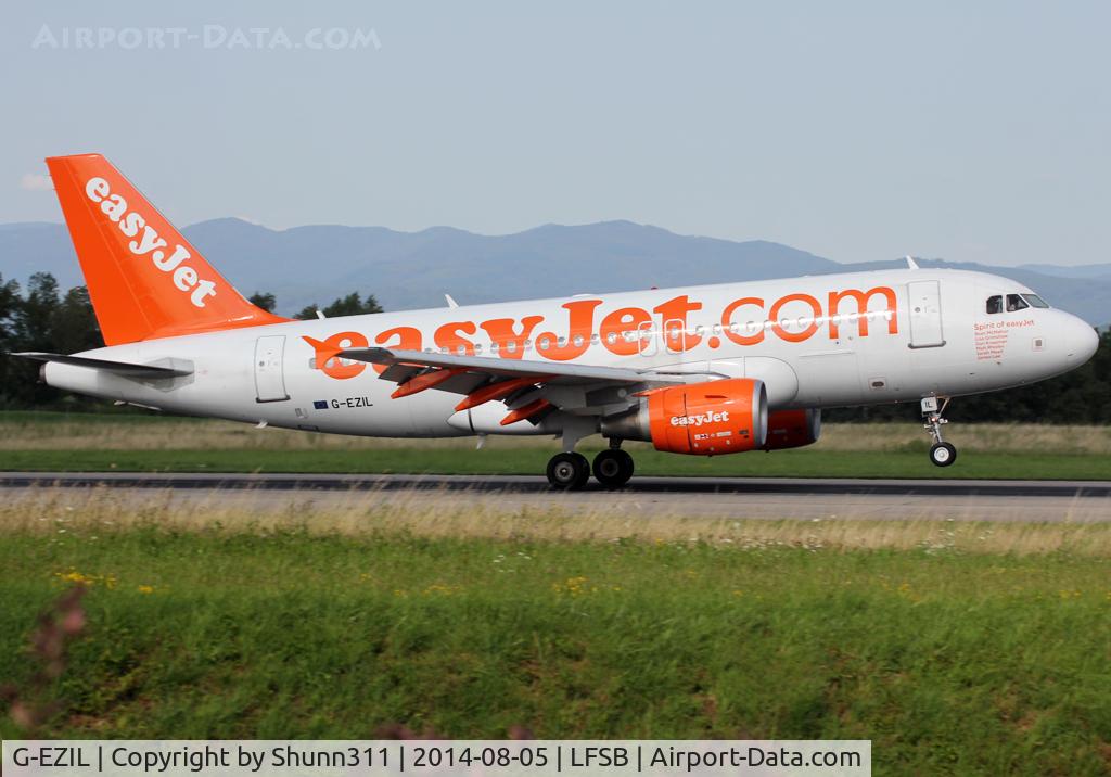 G-EZIL, 2005 Airbus A319-111 C/N 2492, Landing rwy 16