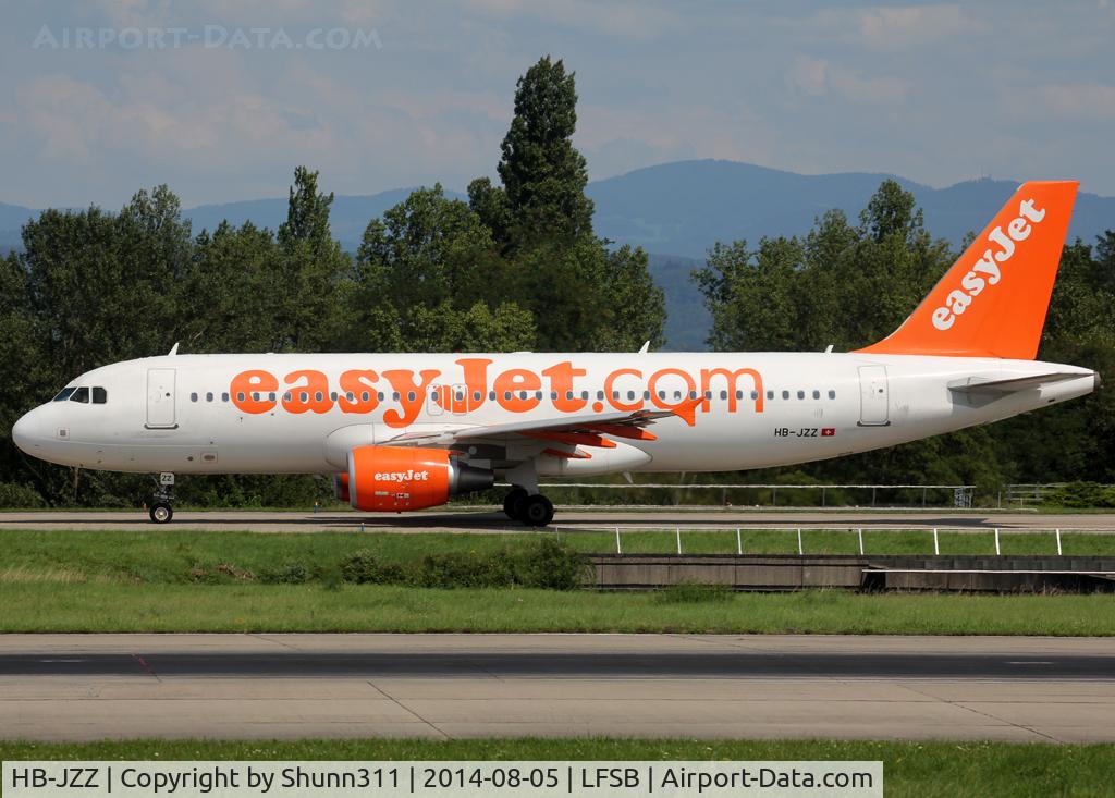 HB-JZZ, 2010 Airbus A320-214 C/N 4233, Taxiing holding point rwy 16 for departure